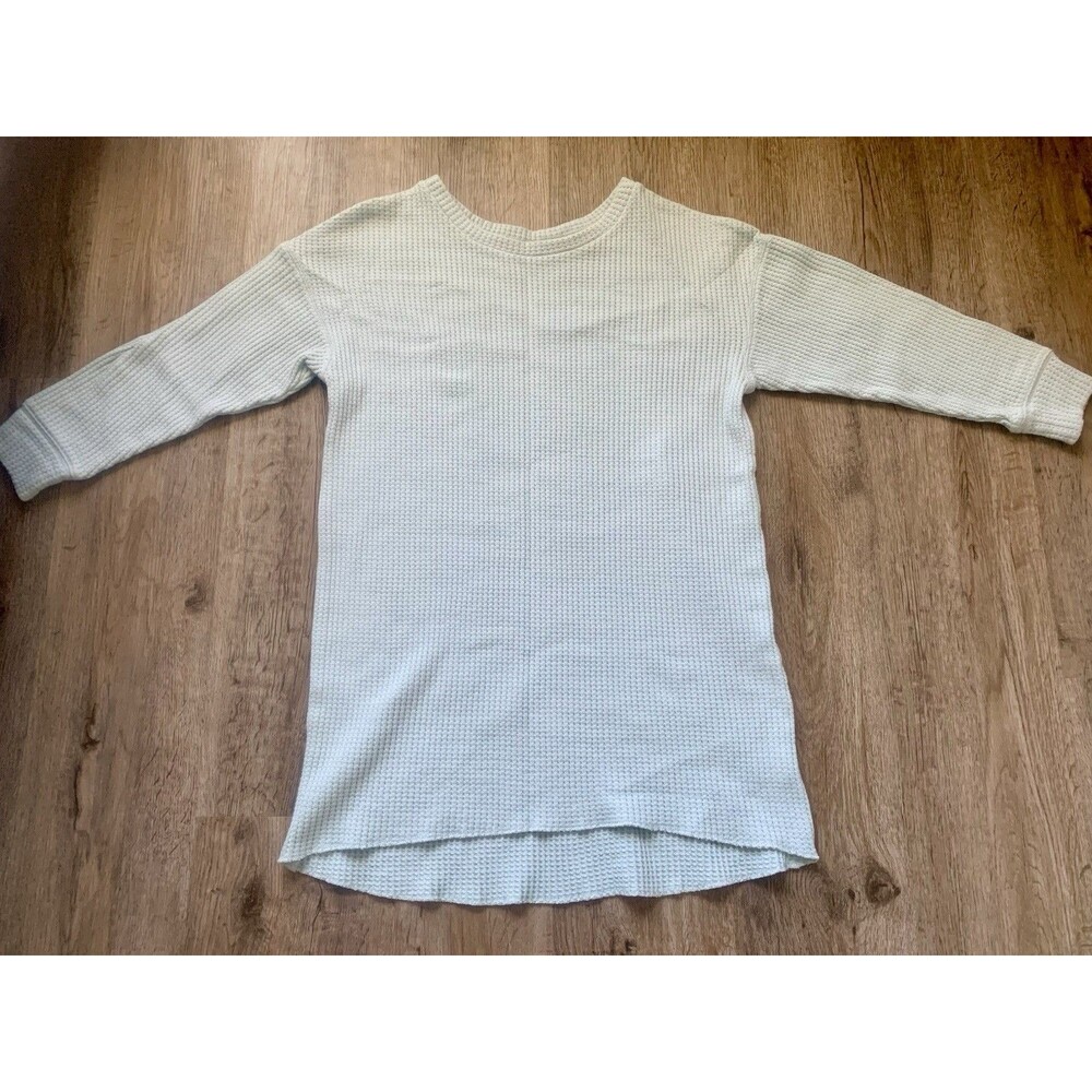 NWOT GU Women's S Light Blue Waffle Knit Thermal Crew Neck Long Sleeve Pullover
